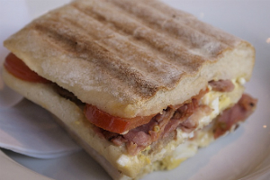 三明治(夹鱼肉片)